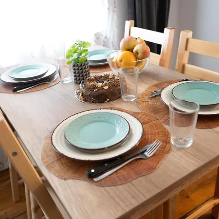 5 Min To Citycenter - House & Garden - Netflix, Playstation & Wifi * Sofia